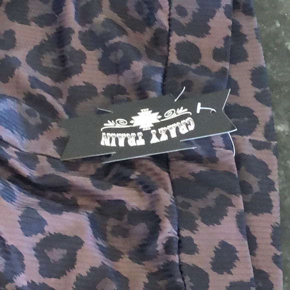 NWT Crazy Train Leopard Pilar Flare Bell Bottom Pants Size Small w/ Pockets - Picture 4 of 5